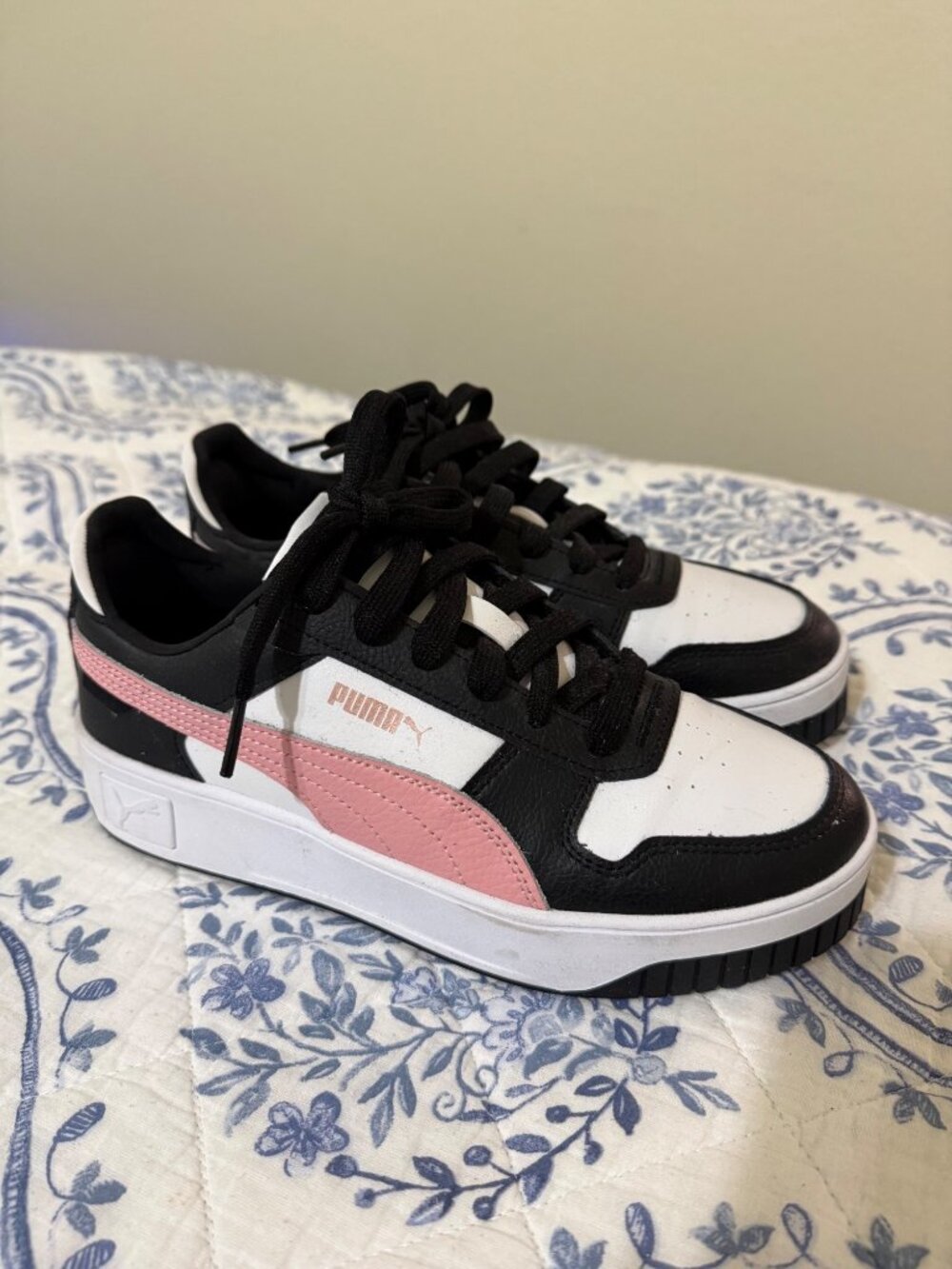PUMA Women’s Size 8 Black White Pink Platform Sneakers 389390-58